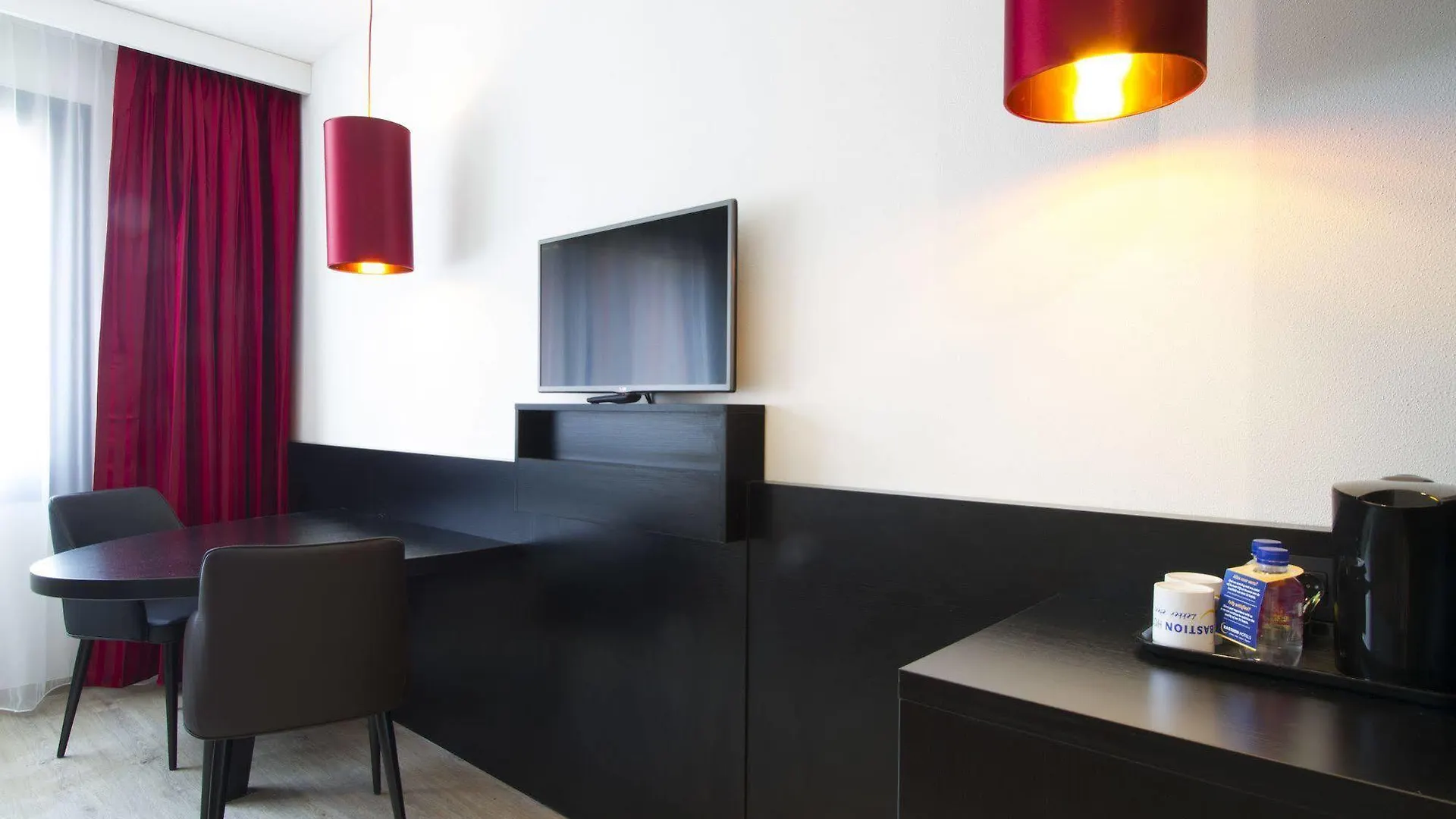 Bastion Hotel Eindhoven Waalre 4*,  Netherlands